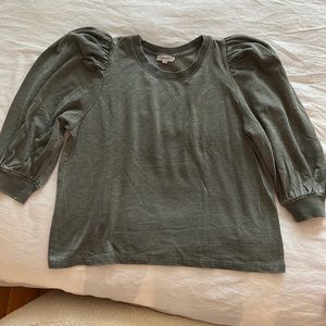 Splendid Mariposa flounce Pullover